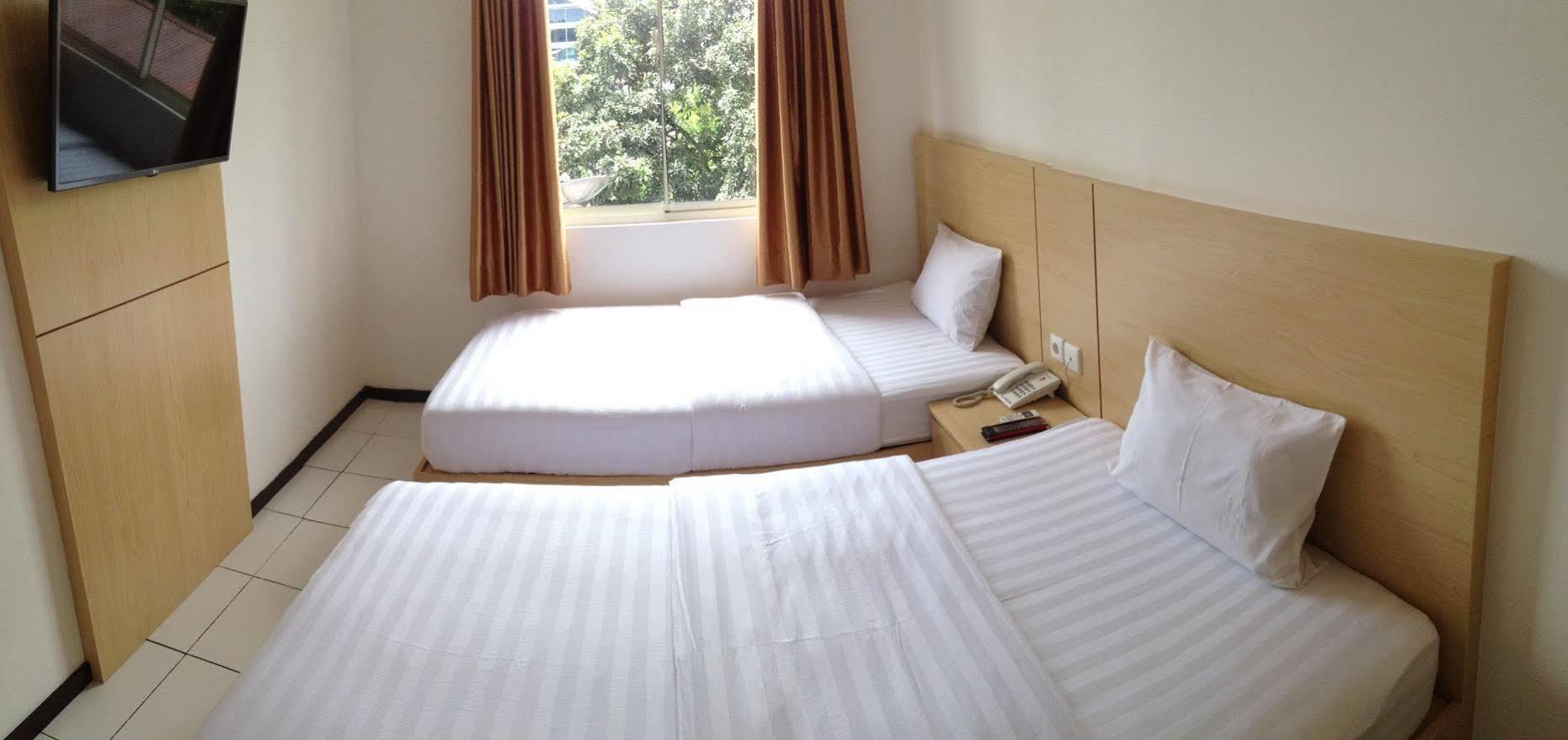 The Orchid Hotel Ambon Εξωτερικό φωτογραφία
